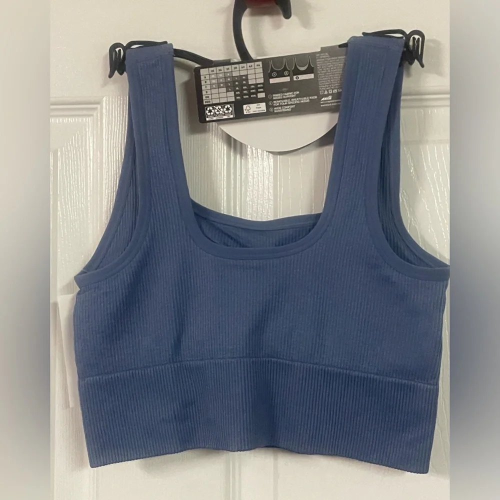 NWT‎ Avia Seamless Double Scoop Sports Bra Blue Moonlight Size Small Low Support
